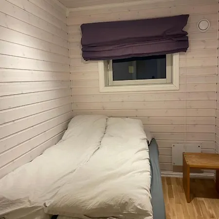 Spacious 50 Sqm Close To Centre! ترومسو